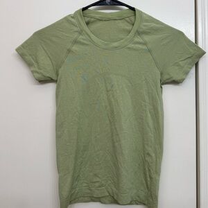 Lululemon Swiftly Tech Short-Sleeve * Waist Length